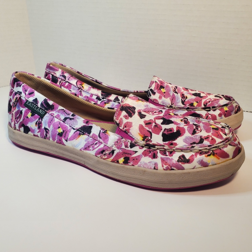 Women's Eastland Slip-on Size 6M